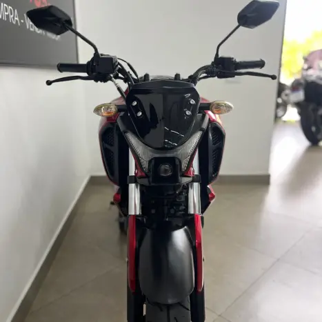 YAMAHA FZ 15 Fazer ABS, Foto 6