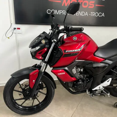 YAMAHA FZ 15 Fazer ABS, Foto 8