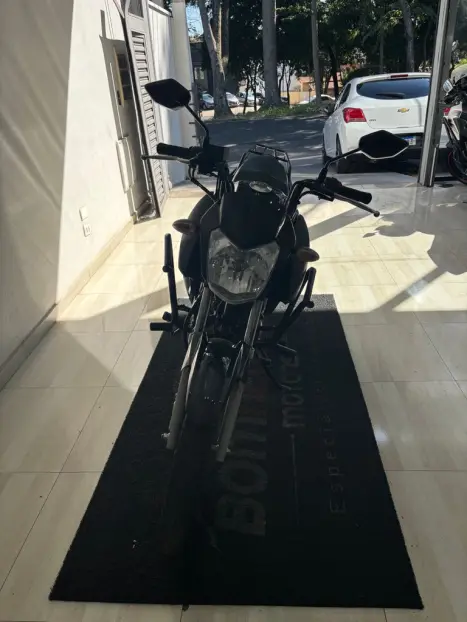 YAMAHA FZ 15 Fazer ABS, Foto 2