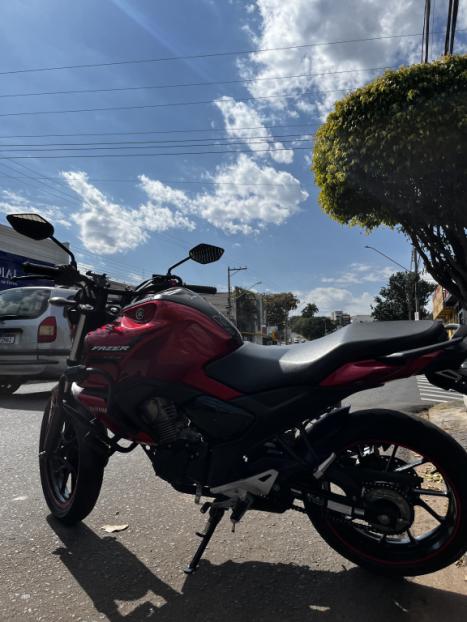 YAMAHA FZ 15 Fazer ABS, Foto 4