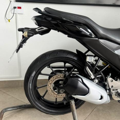 YAMAHA FZ 15 Fazer ABS, Foto 4