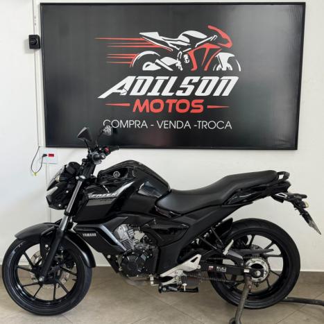 YAMAHA FZ 15 Fazer ABS, Foto 6