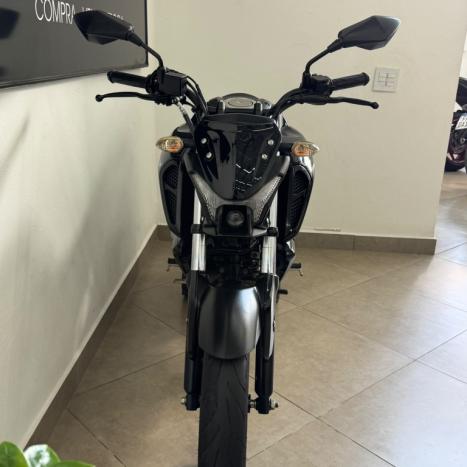 YAMAHA FZ 15 Fazer ABS, Foto 10