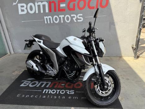 YAMAHA FZ 25 250 Fazer Flex , Foto 3
