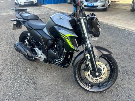 YAMAHA FZ 25 250 Fazer Flex , Foto 1