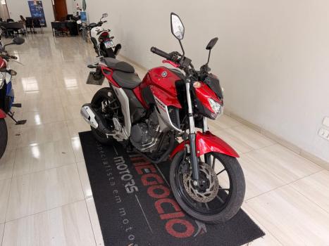 YAMAHA FZ 25 250 Fazer Flex , Foto 1