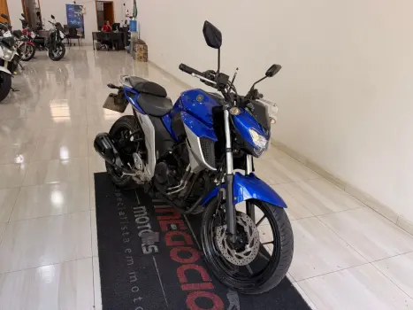 YAMAHA FZ 25 250 Fazer Flex , Foto 5