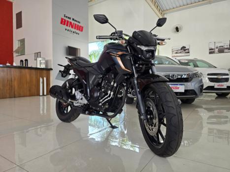 YAMAHA FZ 25 250 Fazer Flex , Foto 1