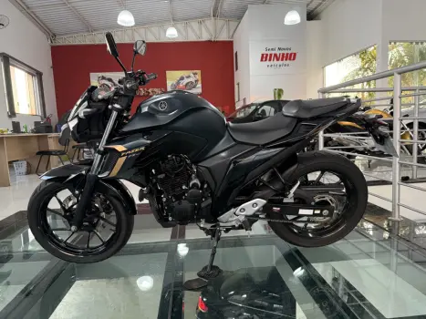 YAMAHA FZ 25 250 Fazer Flex , Foto 1