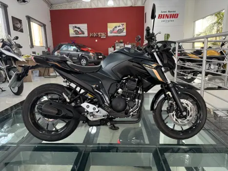 YAMAHA FZ 25 250 Fazer Flex , Foto 4