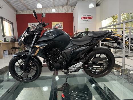 YAMAHA FZ 25 250 Fazer Flex , Foto 1