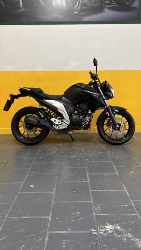 YAMAHA FZ 25 250 Fazer Flex , Foto 4