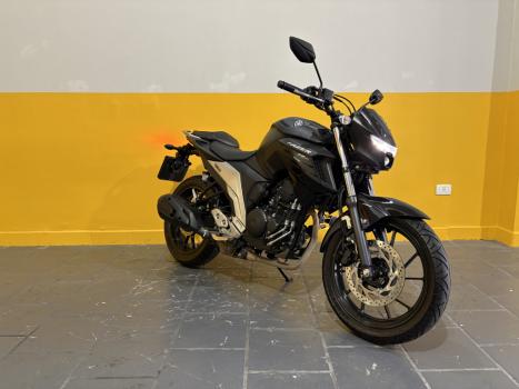 YAMAHA FZ 25 250 Fazer Flex , Foto 1