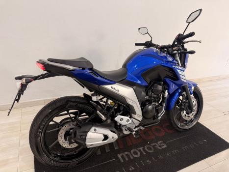 YAMAHA FZ 25 250 Fazer Flex , Foto 4