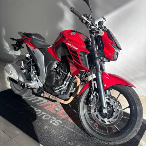 YAMAHA FZ 25 250 Fazer Flex , Foto 1