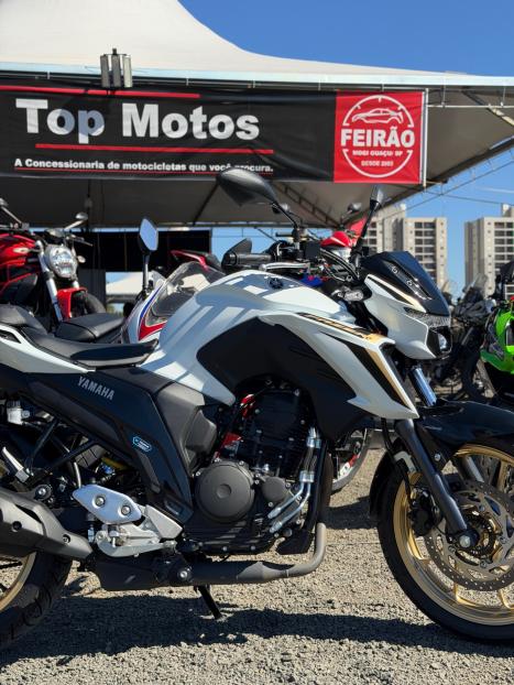 YAMAHA FZ 25 250 Fazer Flex , Foto 3