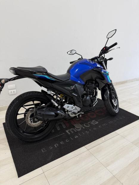 YAMAHA FZ 25 250 Fazer Flex , Foto 5