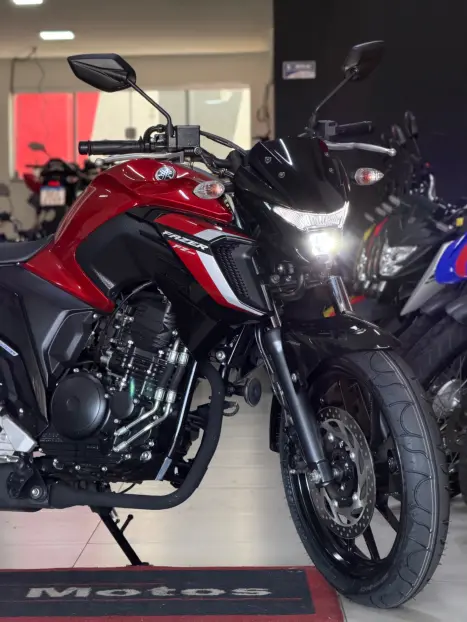 YAMAHA FZ 25 250 Fazer Flex , Foto 2