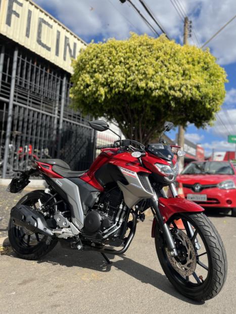 YAMAHA FZ 25 250 Fazer Flex , Foto 1