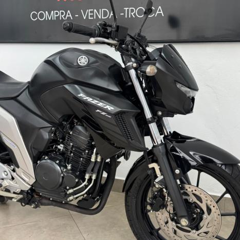 YAMAHA FZ 25 250 Fazer Flex , Foto 2