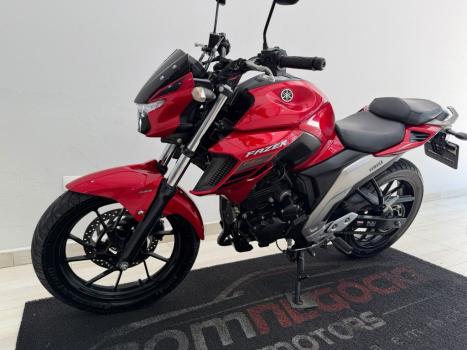 YAMAHA FZ 25 250 Fazer Flex , Foto 1