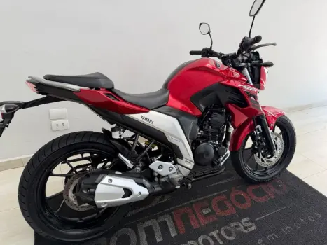 YAMAHA FZ 25 250 Fazer Flex , Foto 4