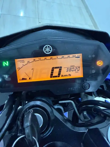 YAMAHA FZ 25 250 Fazer Flex , Foto 2