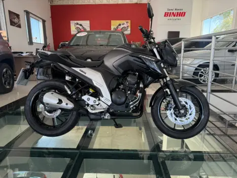 YAMAHA FZ 25 250 Fazer Flex , Foto 2