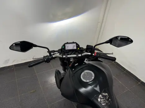 YAMAHA MT-03 300 ABS, Foto 5 YAMAHA MT-03 300 ABS, Foto 5