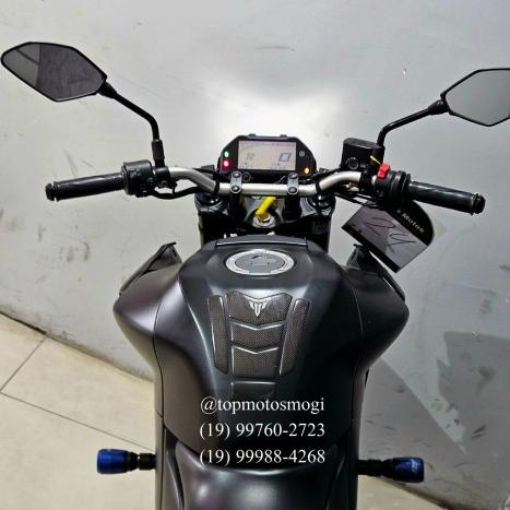 YAMAHA MT-03 300 ABS, Foto 10