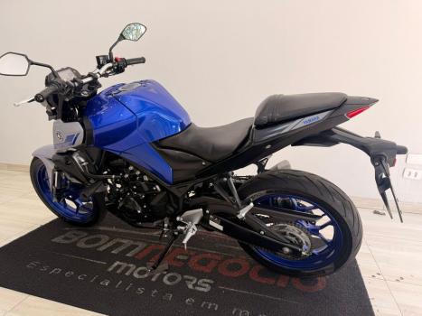 YAMAHA MT-03 300 ABS, Foto 7