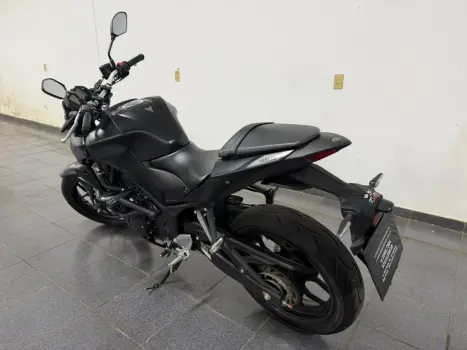 YAMAHA MT-03 300 ABS, Foto 7
