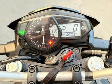 YAMAHA MT-03 300 ABS, Foto 4