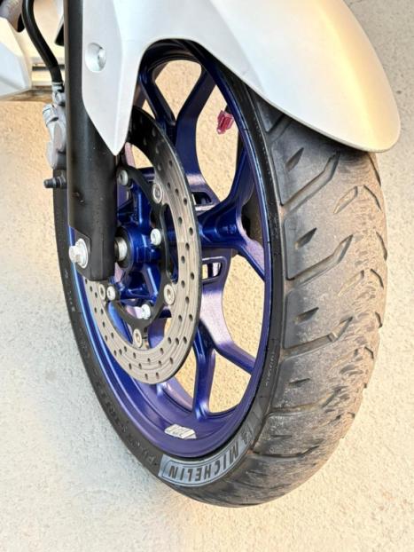 YAMAHA MT-03 300 ABS, Foto 7