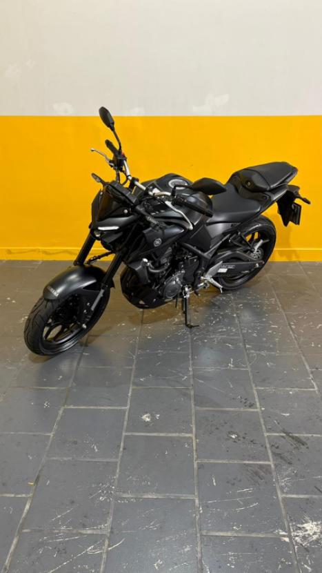YAMAHA MT-03 300 ABS, Foto 8