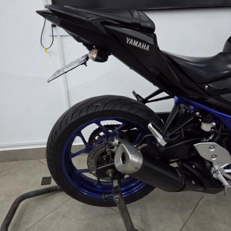 YAMAHA MT-03 300 ABS, Foto 3