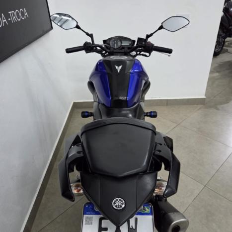 YAMAHA MT-03 300 ABS, Foto 5