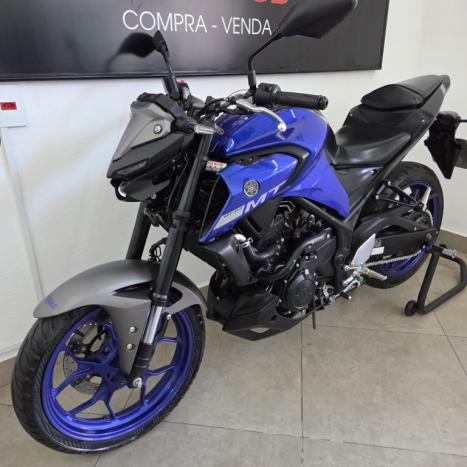 YAMAHA MT-03 300 ABS, Foto 9