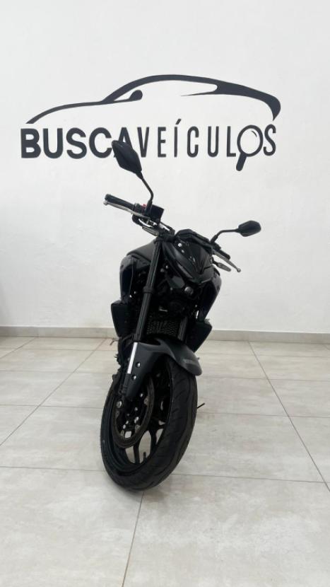 YAMAHA MT-03 300 ABS, Foto 1