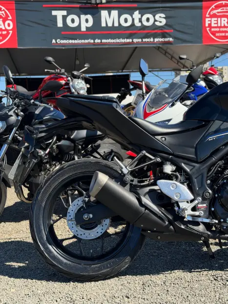 YAMAHA MT-03 300 ABS, Foto 4