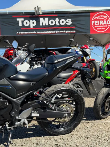 YAMAHA MT-03 300 ABS, Foto 10