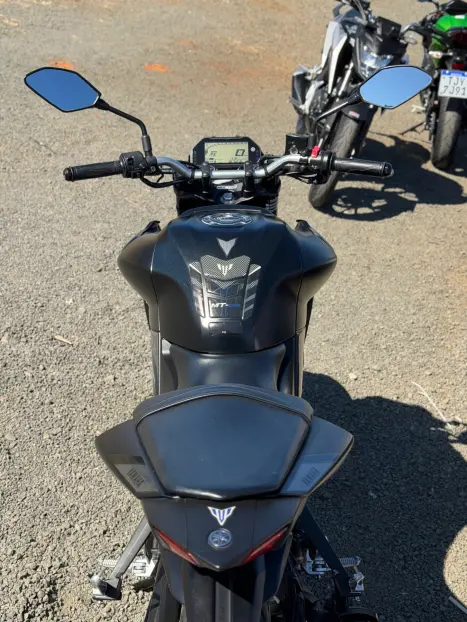 YAMAHA MT-03 300 ABS, Foto 11