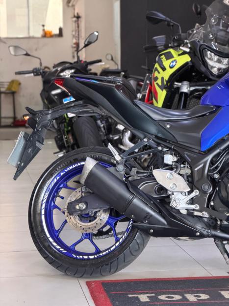 YAMAHA MT-03 300 ABS, Foto 4