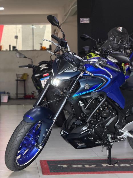YAMAHA MT-03 300 ABS, Foto 8