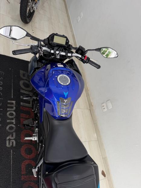 YAMAHA MT-03 300 ABS, Foto 3