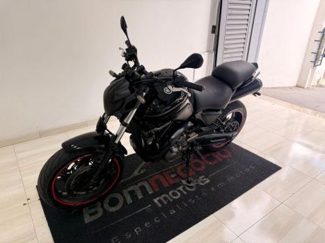 YAMAHA MT-03 660 , Foto 6