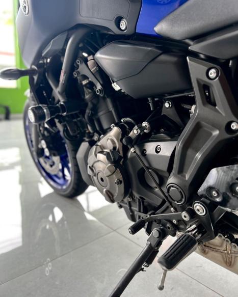 YAMAHA MT-07 700 ABS, Foto 13