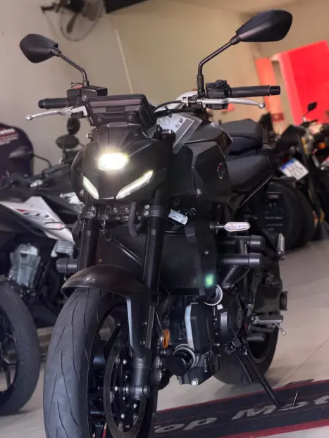 YAMAHA MT-07 700 ABS, Foto 6