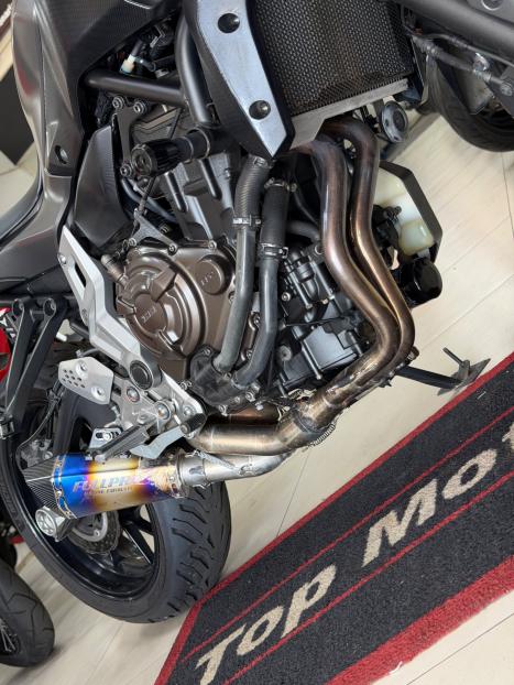 YAMAHA MT-07 700 ABS, Foto 5