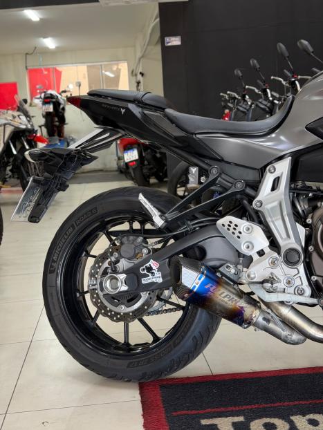 YAMAHA MT-07 700 ABS, Foto 17